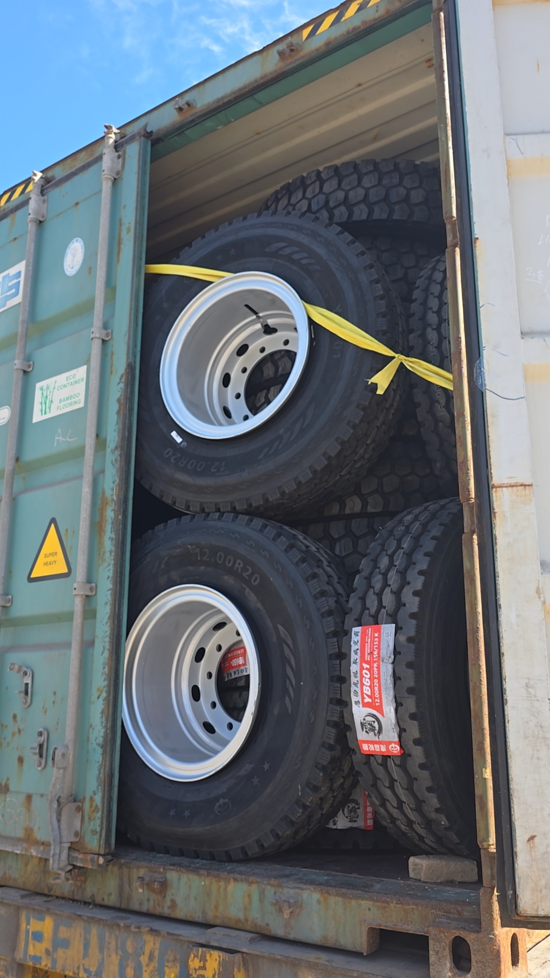tube tyre assembled with wheels